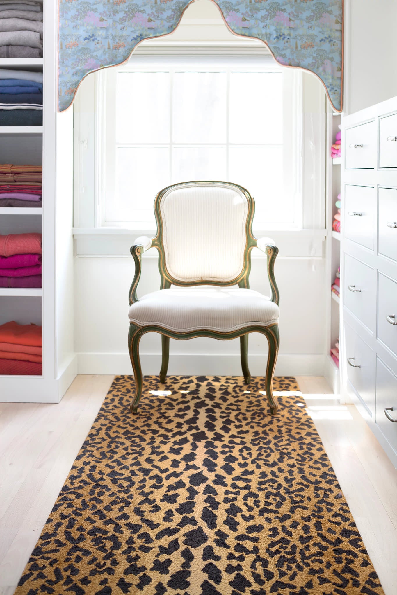 leopard hand micro hooked wool rug | brown leopard hand micro hooked wool rug | brown
